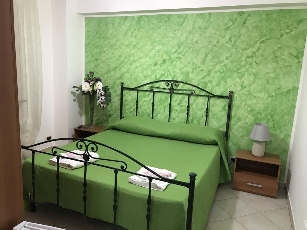 Rosy And Roby Bed & Breakfast Gasponi ภายนอก รูปภาพ