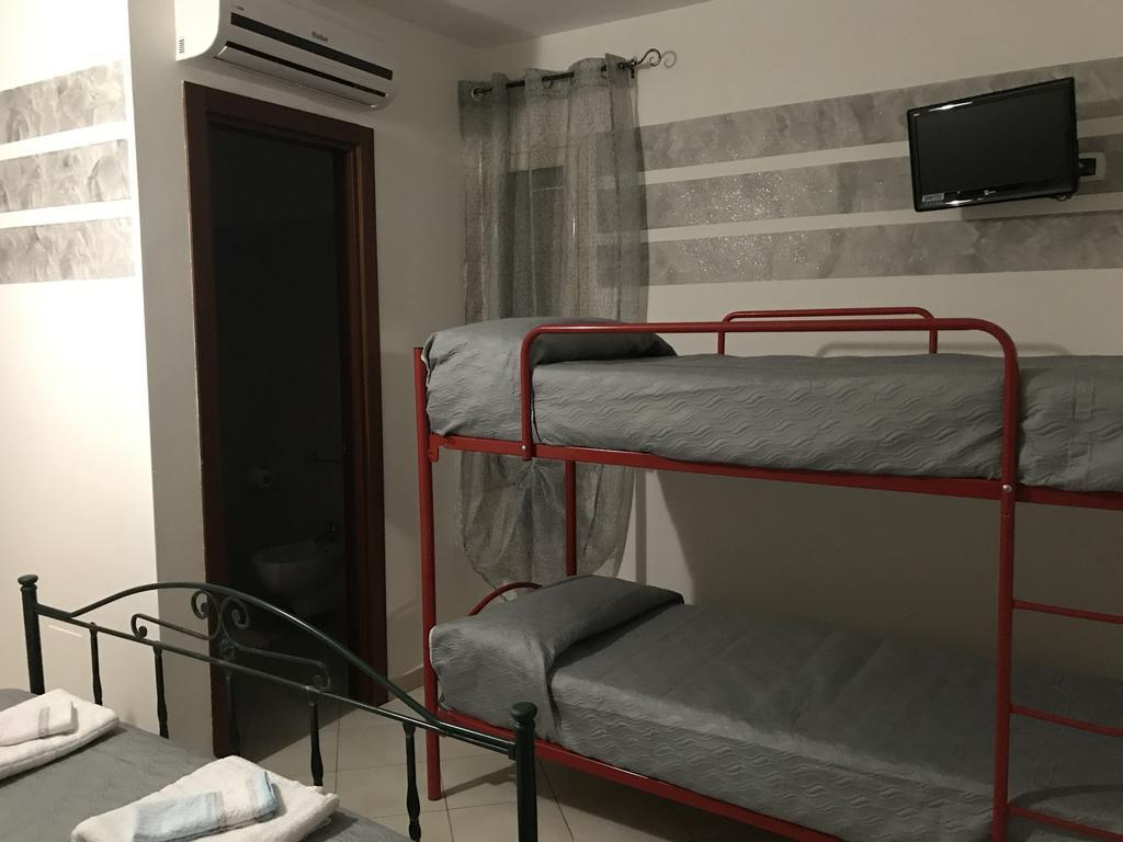 Rosy And Roby Bed & Breakfast Gasponi ภายนอก รูปภาพ