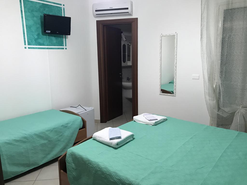 Rosy And Roby Bed & Breakfast Gasponi ภายนอก รูปภาพ